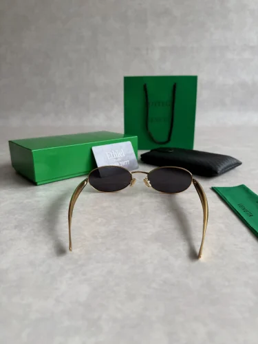 Bottega Veneta BV1386S Sardine Oval Sunglasses, (2)