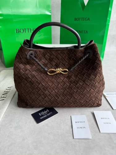 Bottega Veneta Suede Intrecciato Andiamo bag (11)
