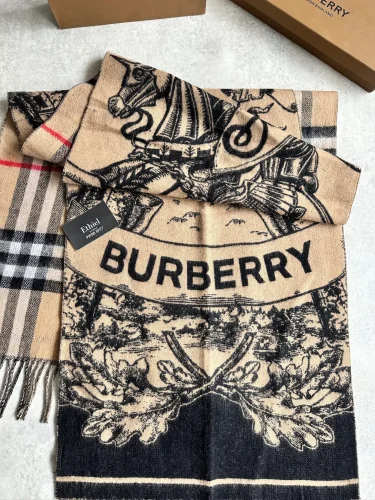 Burberry Cashmere Jacquard Reversible Scarf (4)
