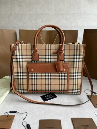 Burberry Freya Tote Bag (3)