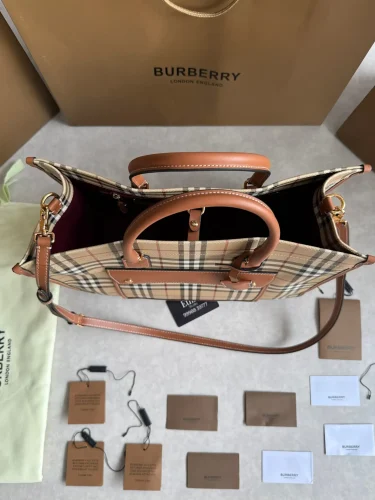 Burberry Freya Tote Bag (6)