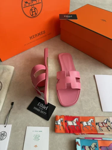 Hermès Oran Sandals, pink (4)