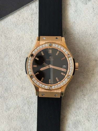 Hublot Classic Fusion King Gold Diamonds (1)
