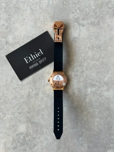 Hublot Classic Fusion King Gold Diamonds (4)