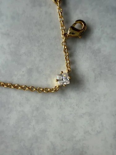 Lady LV Bracelet (4)