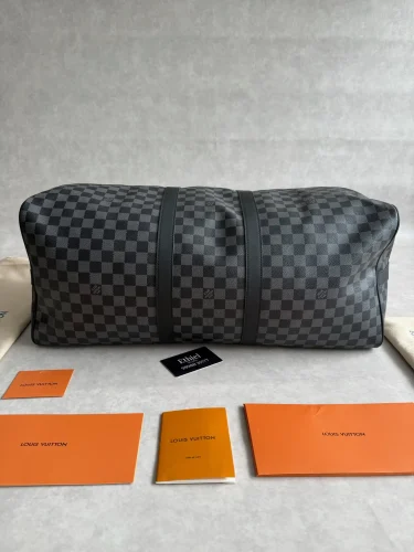 Louis Vuitton Keepall Bandoulière travel bag (10)