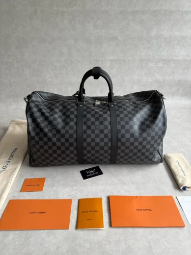 Louis Vuitton Keepall Bandoulière travel bag (8)