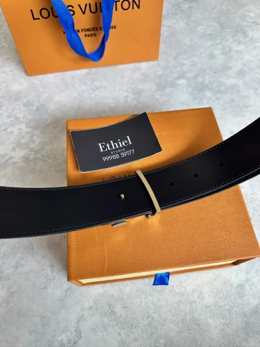 Louis Vuitton LV Initiales 40mm Reversible Belt (5)
