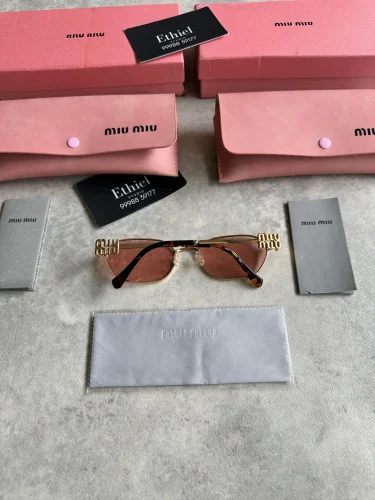 Miu Miu Logo Sunglasses (7)