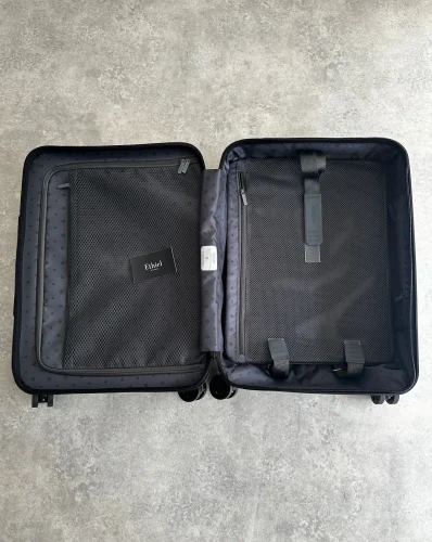 RIMOWA Essential Sleeve Cabin Suitcase in Black, (3)