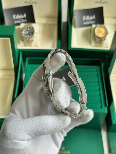 Rolex Datejust 41 Bright blue with index hour markers (Reference 126334) (10)