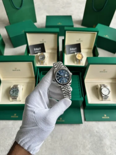 Rolex Datejust 41 Bright blue with index hour markers (Reference 126334) (8)
