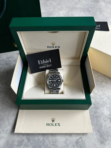 Rolex Oyster Perpetual (2)