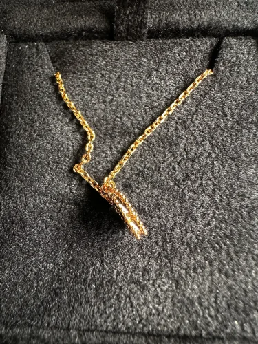 Van Cleef & Arpels Alhambra Pendant Necklace, (13)