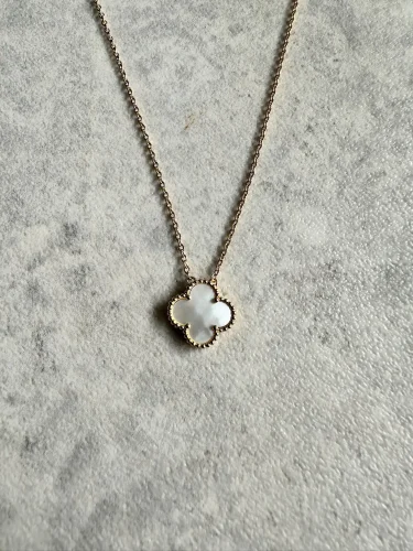 Van Cleef & Arpels Alhambra Pendant Necklace, (17)