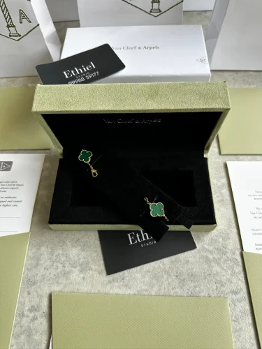 Van Cleef & Arpels Vintage Alhambra 5-motif bracelet (19)