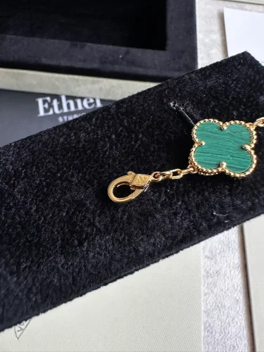 Van Cleef & Arpels Vintage Alhambra 5-motif bracelet (21)