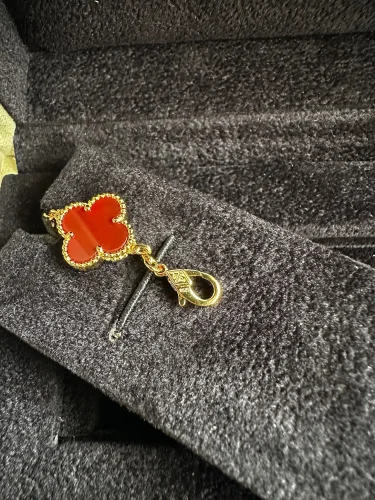 Van Cleef & Arpels Vintage Alhambra 5-motif bracelet (28)