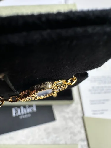 Van Cleef & Arpels Vintage Alhambra 5-motif bracelet (40)