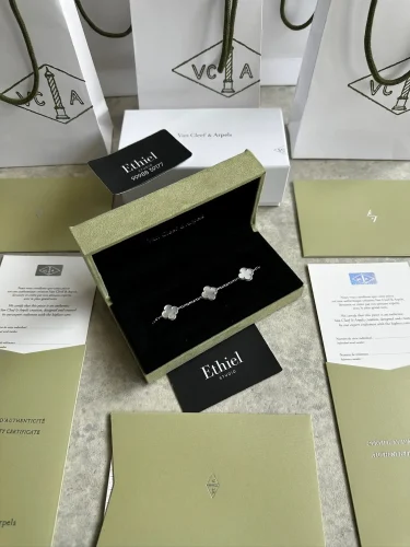 Van Cleef & Arpels Vintage Alhambra 5-motif bracelet (7)